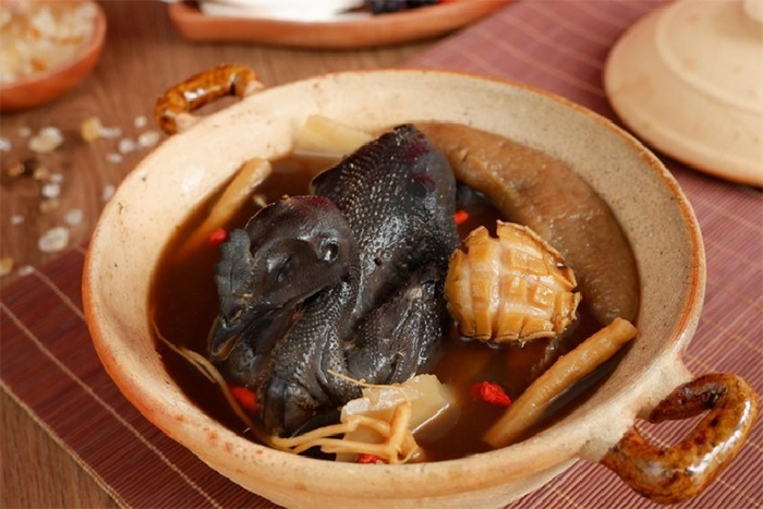 Gà đen Tủa Chùa in Dien Bien Black Chicken meat